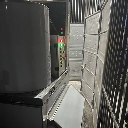 500公斤片冰机交付贵州遵义某生鲜超市